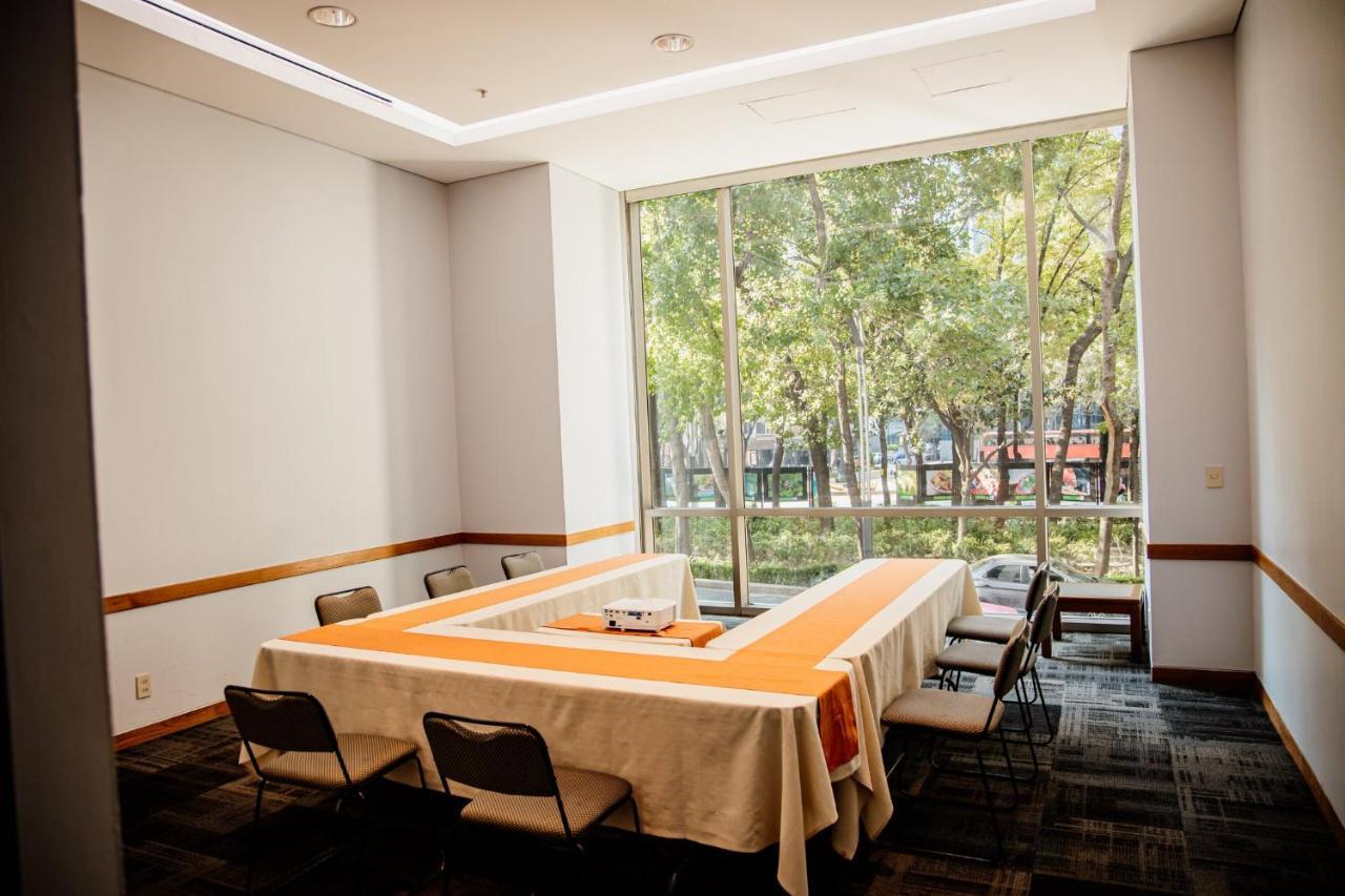 Holiday Inn Express Mexico Reforma By Ihg Bagian luar foto